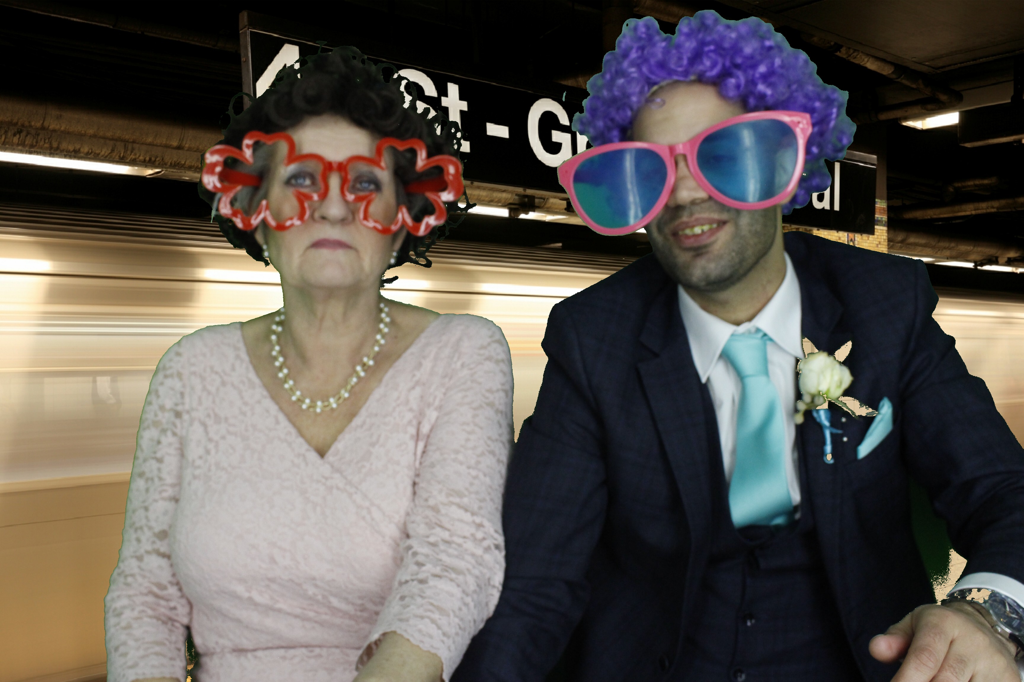 Mr & Mrs Mills | View more photos from the event at gallery.myphotoboothexperience.co.uk/u/MyPhotoBoothExperienceLtd/Mr-Mrs-Mills